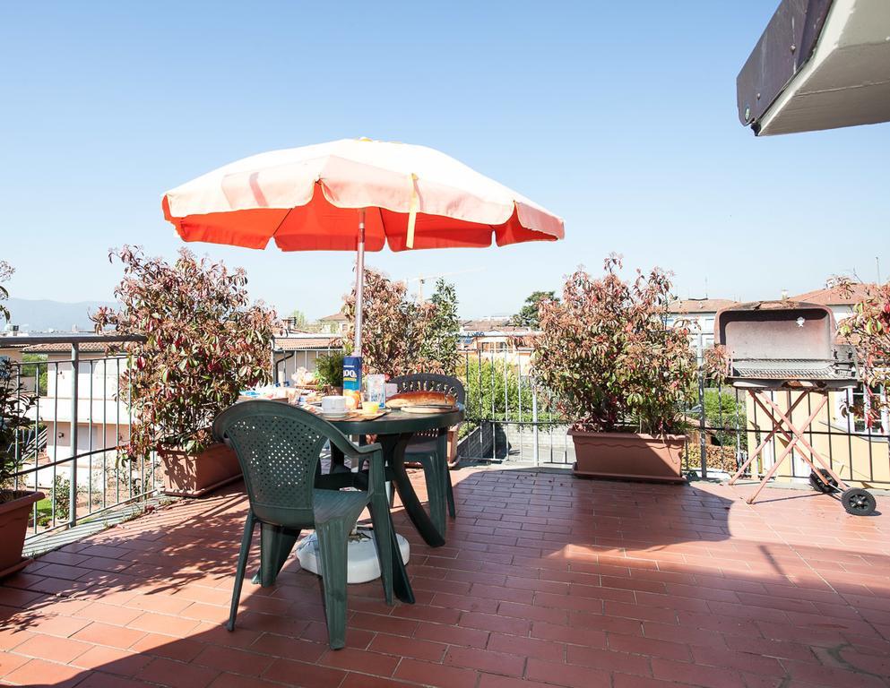 La Rondine Apartment Лука Стая снимка