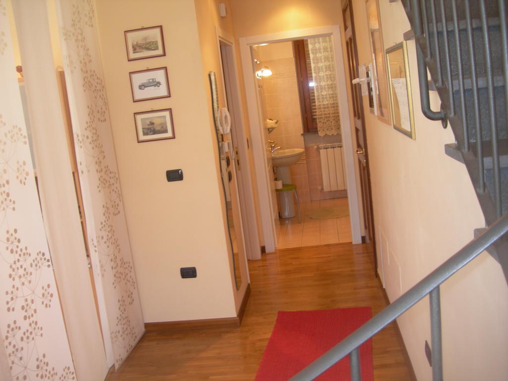 La Rondine Apartment Лука Стая снимка