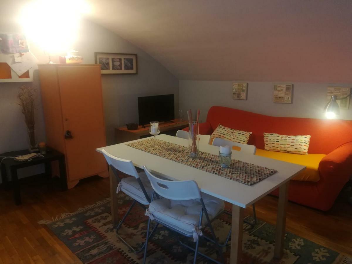 La Rondine Apartment Лука Екстериор снимка